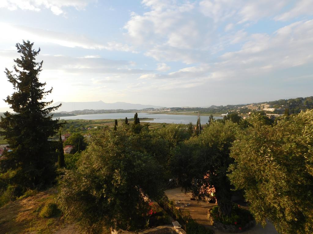 Olga'S Hill Villa Перама Екстериор снимка
