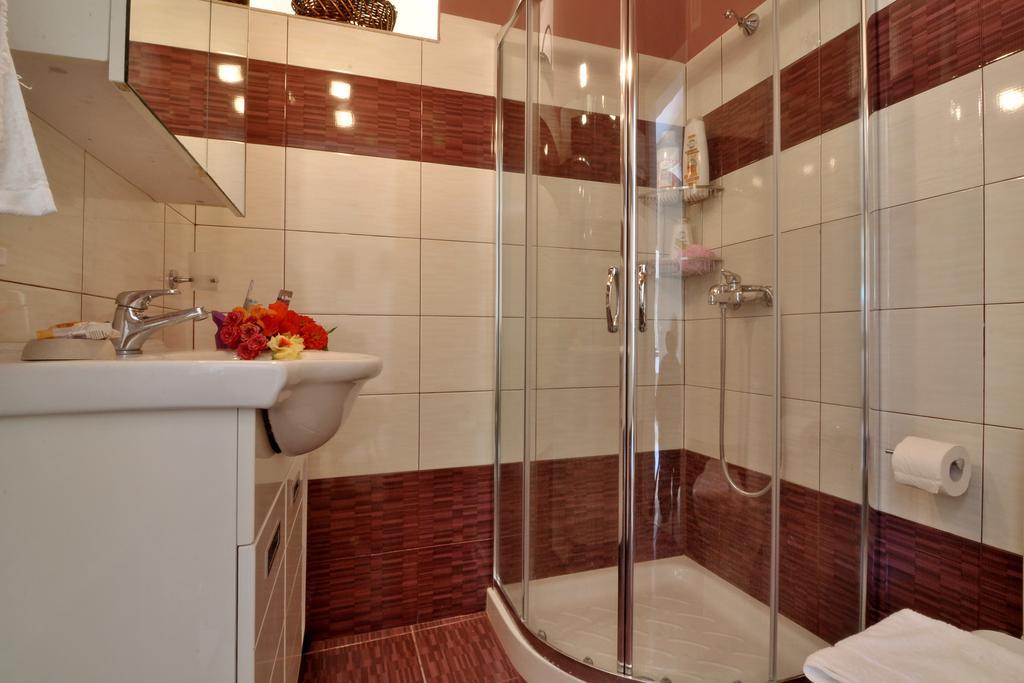 Olga'S Hill Villa Перама Екстериор снимка
