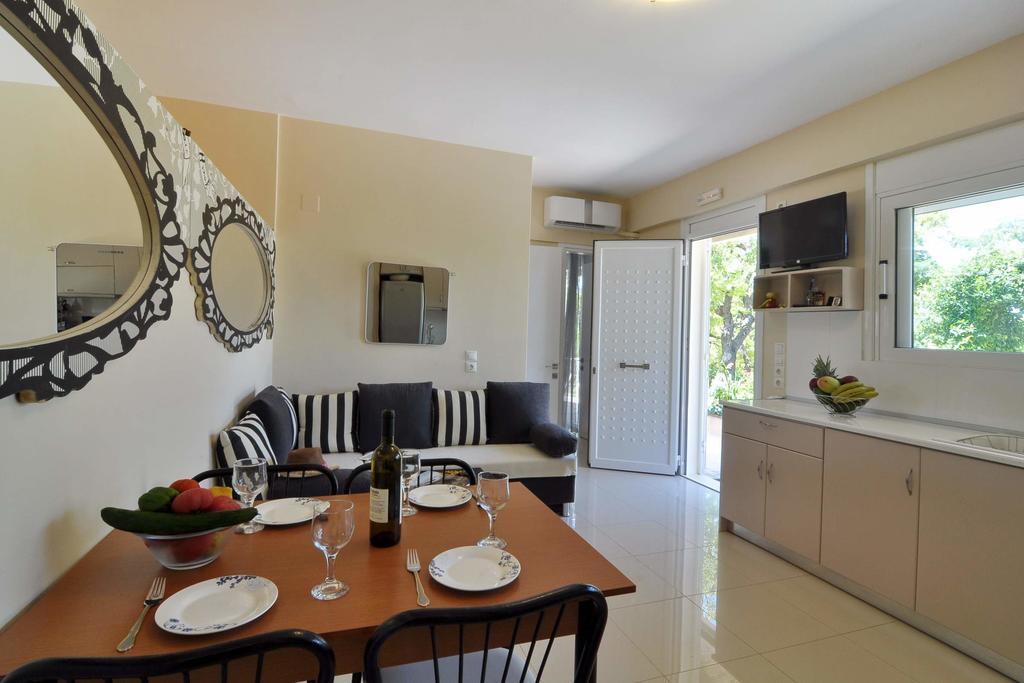 Olga'S Hill Villa Перама Екстериор снимка