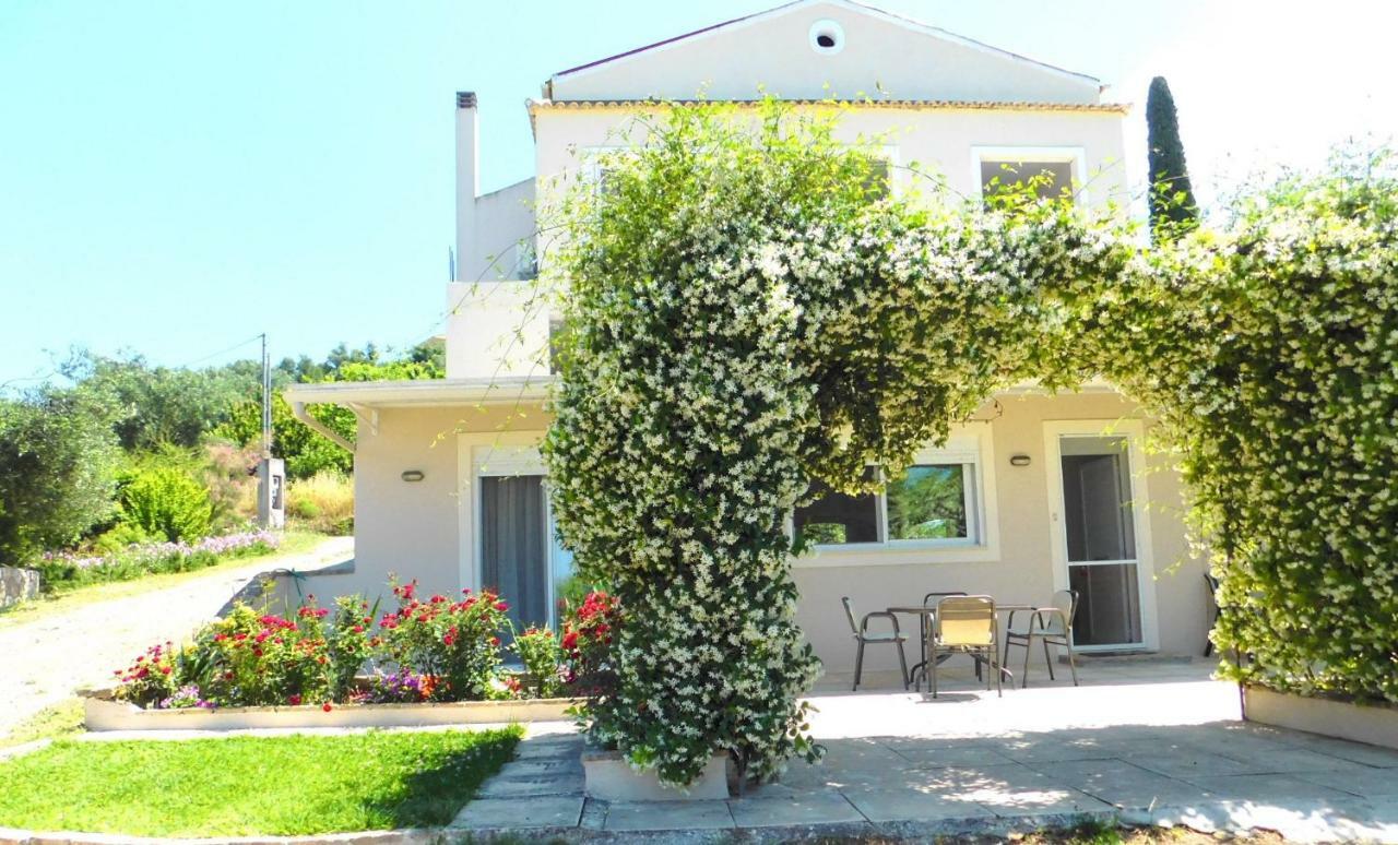 Olga'S Hill Villa Перама Екстериор снимка