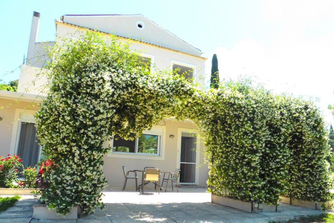 Olga'S Hill Villa Перама Екстериор снимка